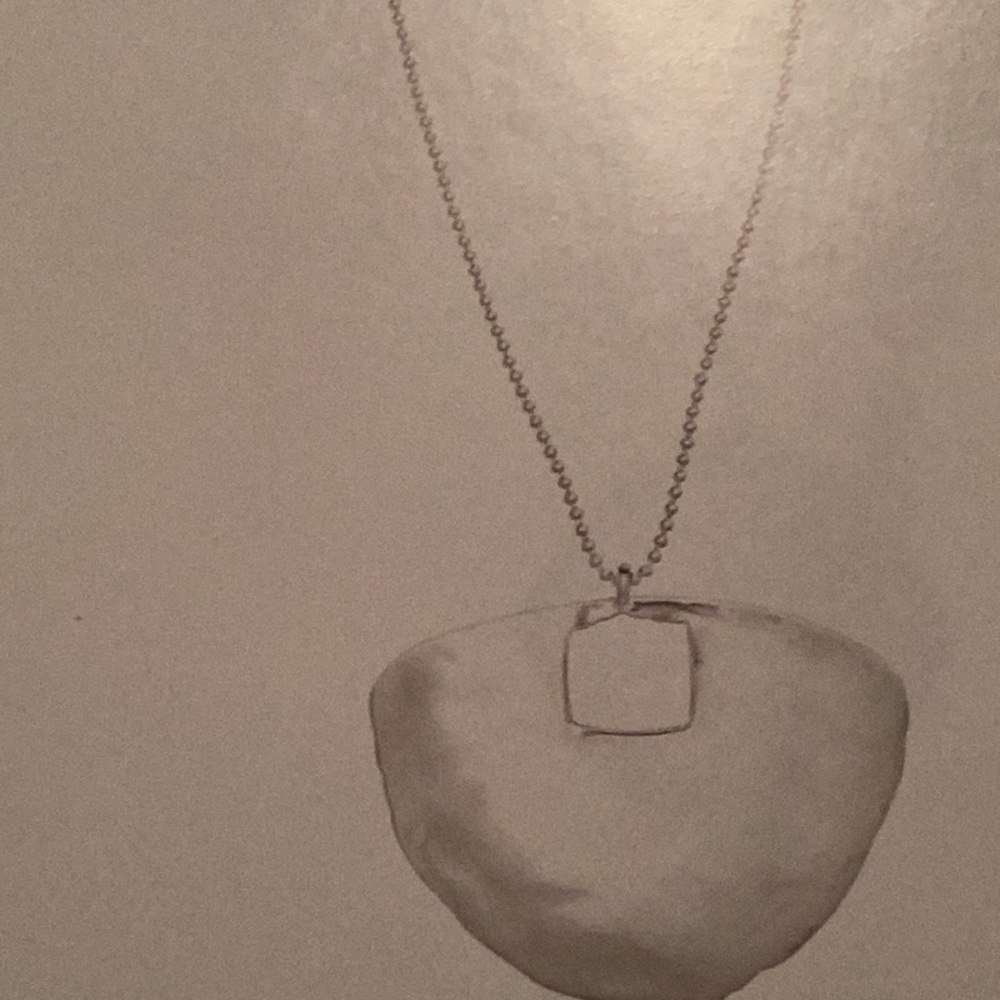 Elegant Silver Pendant Necklace